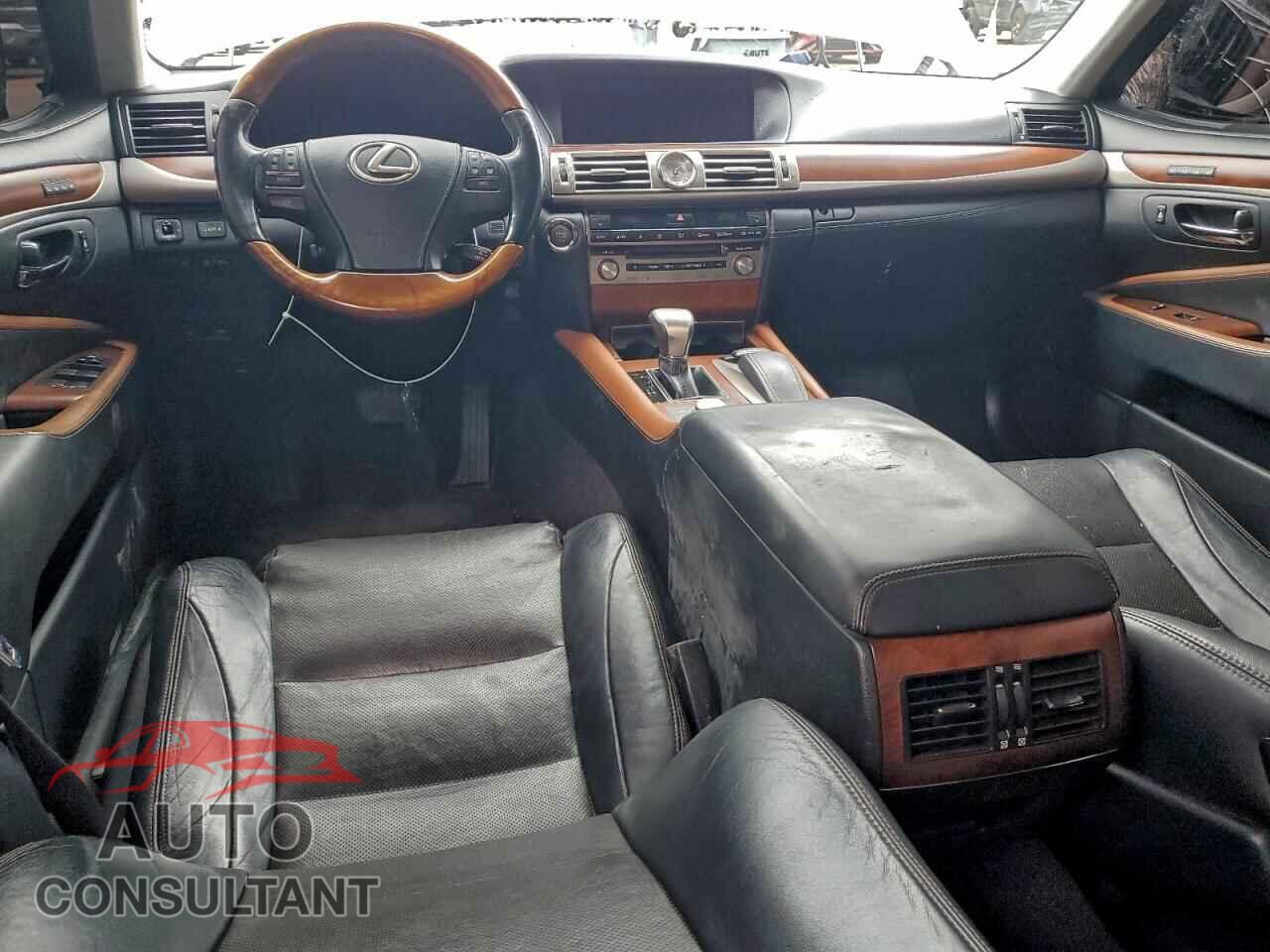 LEXUS LS460 2013 - JTHBL5EF3D5124832