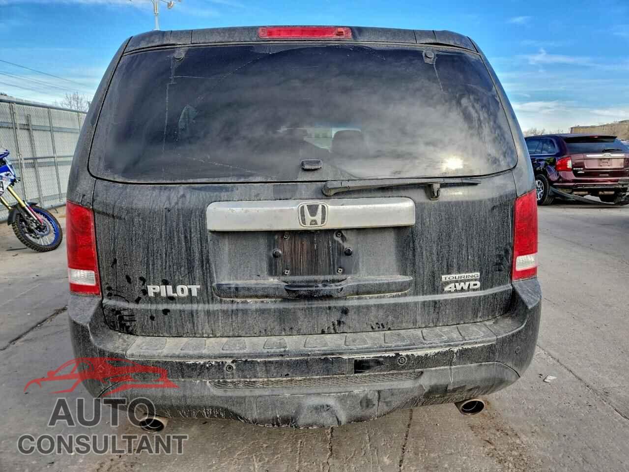 HONDA PILOT 2013 - 5FNYF4H97DB020040