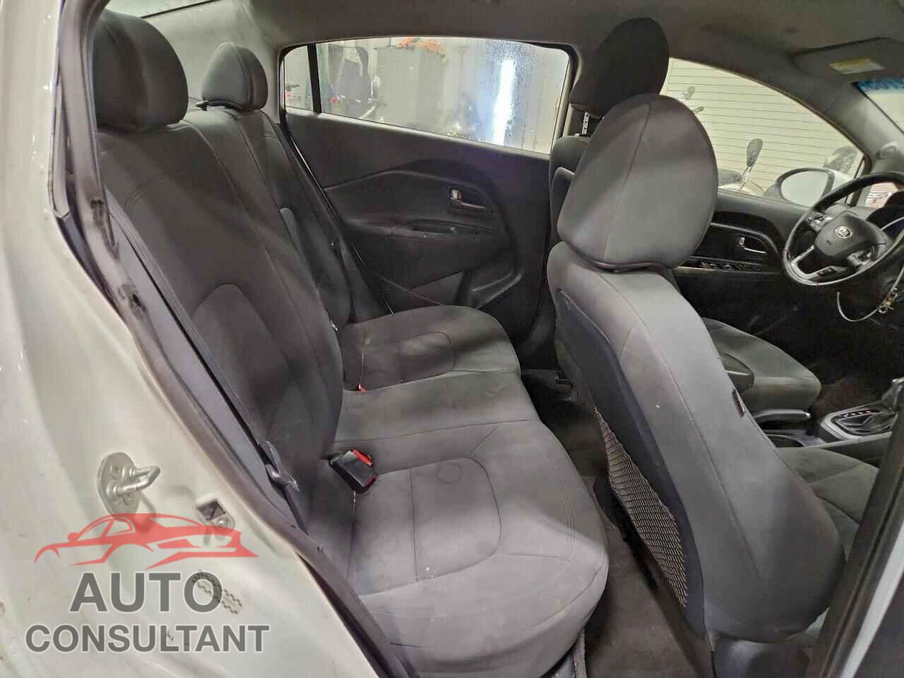 KIA RIO 2014 - KNADN4A30E6338678