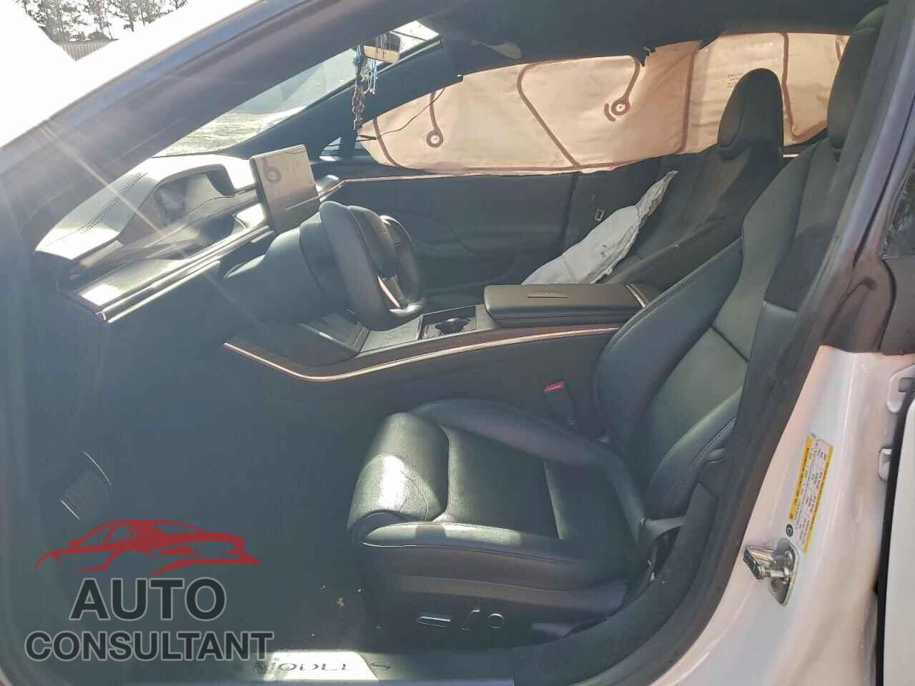 TESLA MODEL S 2022 - 5YJSA1E54NF471674