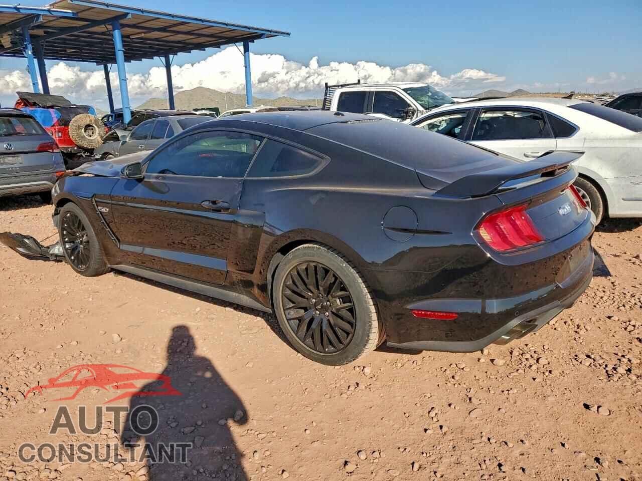 FORD MUSTANG 2018 - 1FA6P8CF3J5141630