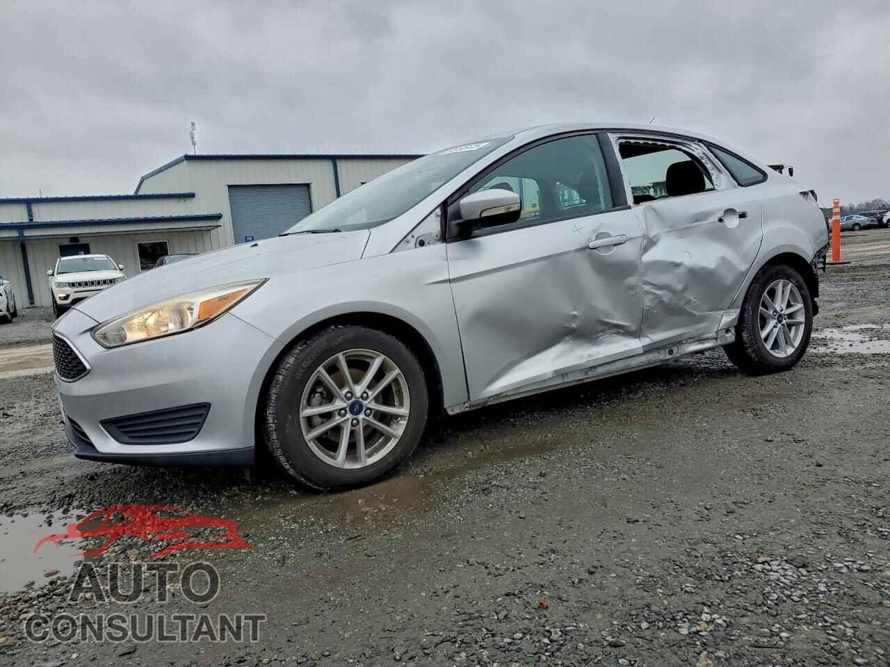 FORD FOCUS 2017 - 1FADP3F28HL329732