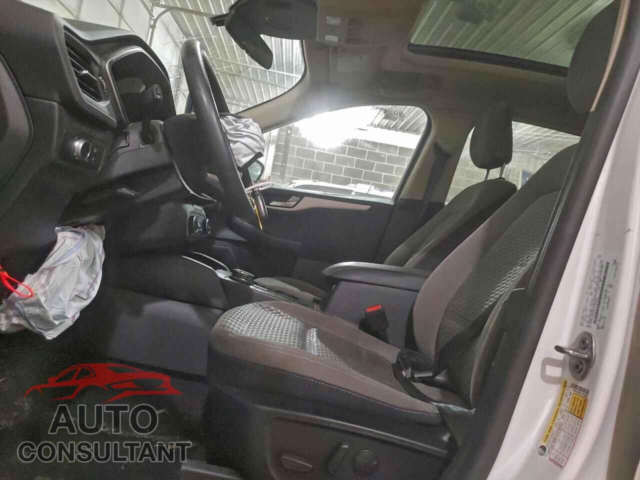 FORD ESCAPE 2020 - 1FMCU0G66LUA83986
