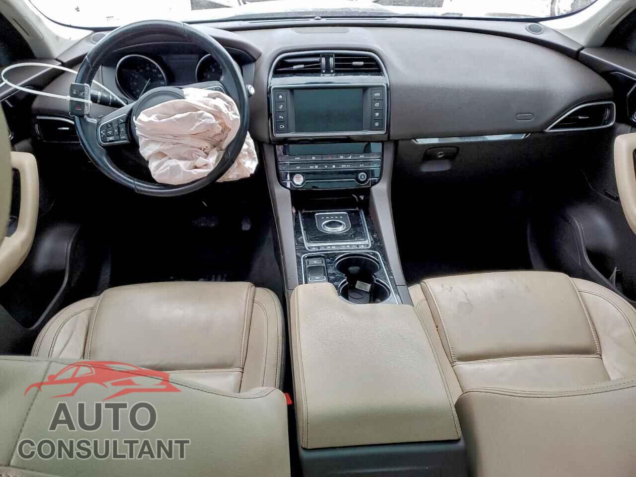 JAGUAR F-PACE 2017 - SADCK2BV5HA497617