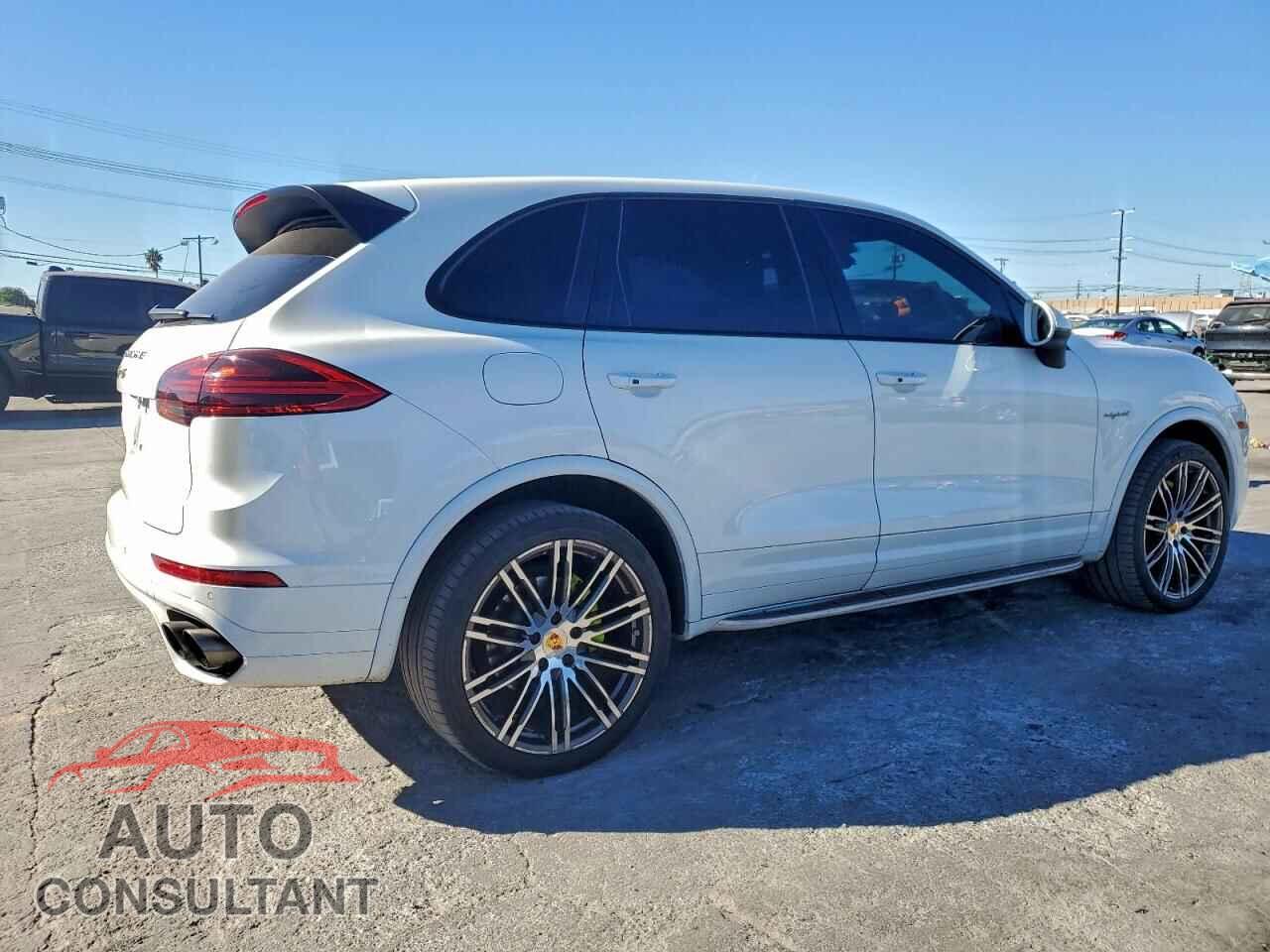 PORSCHE CAYENNE 2017 - WP1AE2A27HLA71612