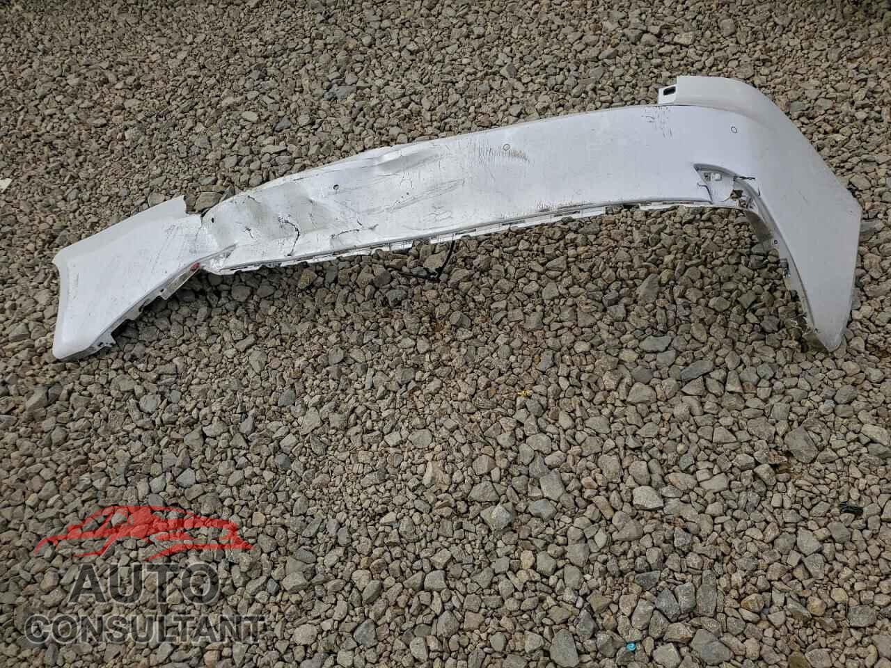 LEXUS IS 2017 - JTHBA1D24H5043325