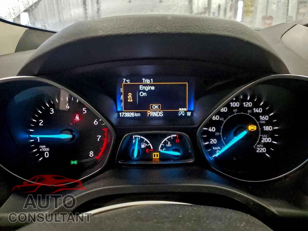 FORD ESCAPE 2017 - 1FMCU9FD8HUC29364