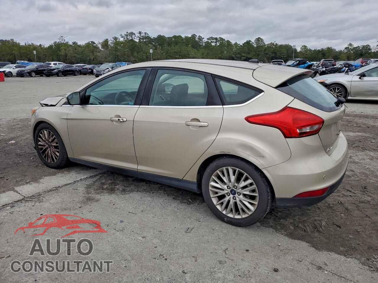 FORD FOCUS 2017 - 1FADP3N28HL218132