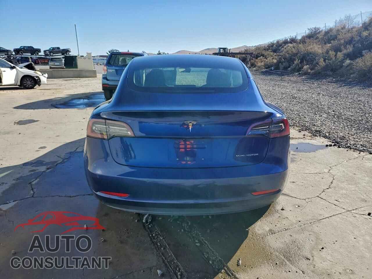 TESLA MODEL 3 2018 - 5YJ3E1EB6JF146467