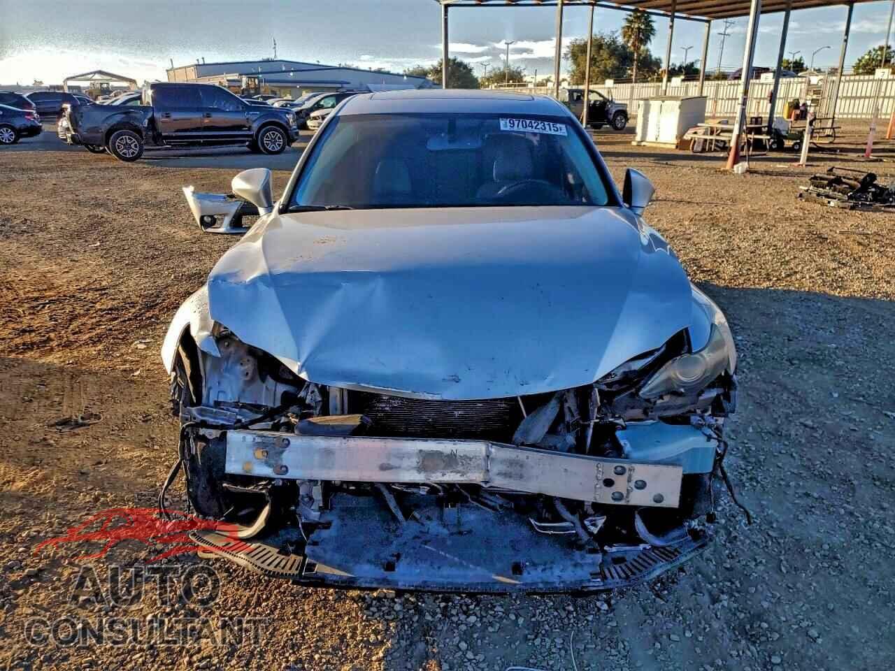 LEXUS IS 2014 - JTHBF1D24E5020799