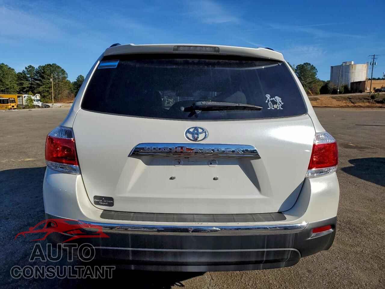 TOYOTA HIGHLANDER 2013 - 5TDZA3EH8DS035862