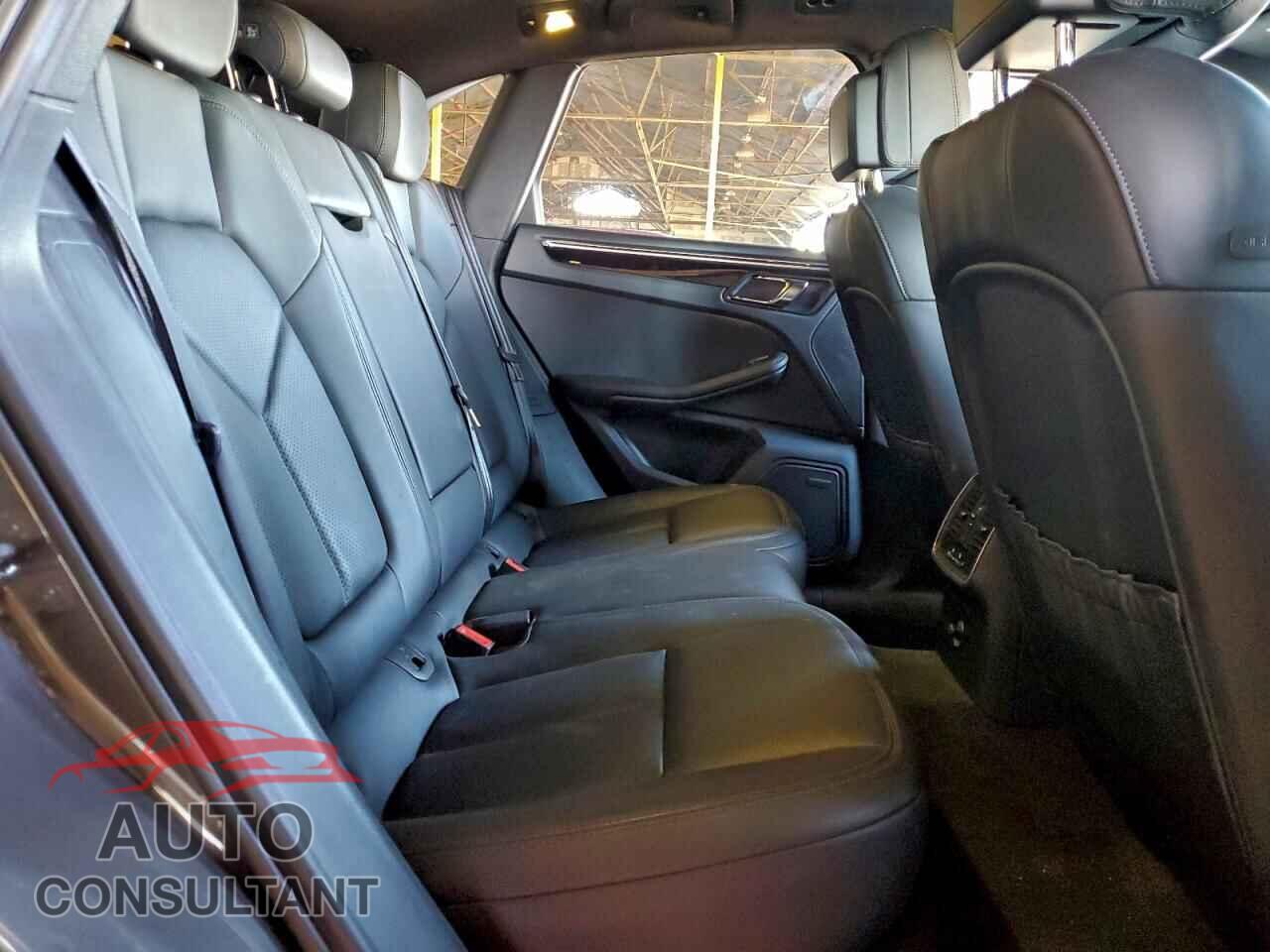 PORSCHE MACAN 2016 - WP1AB2A57GLB42292