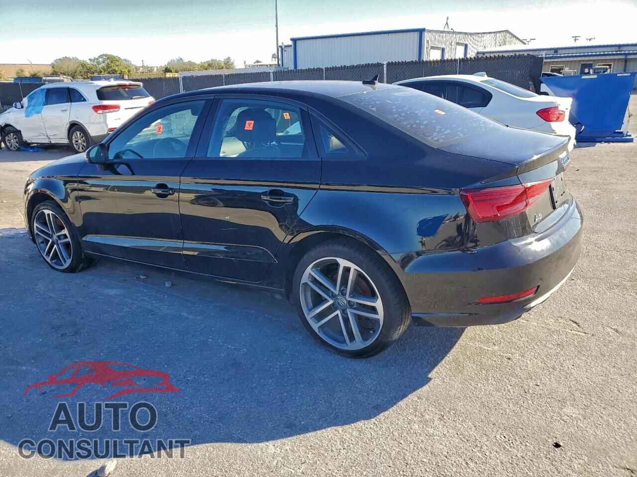 AUDI A3 2018 - WAUAUGFF7J1010434