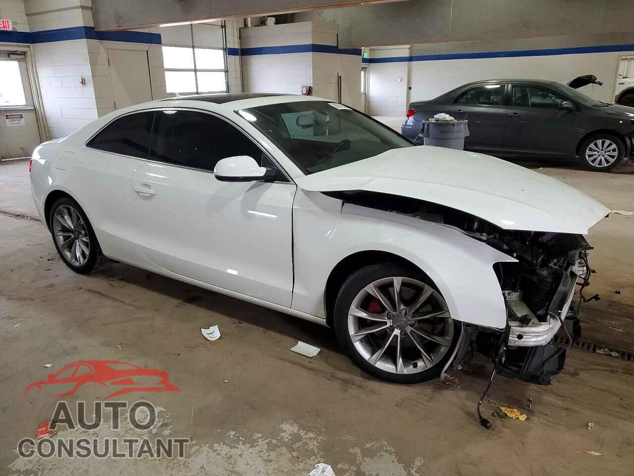 AUDI A5 2014 - WAUCFAFR1EA016052