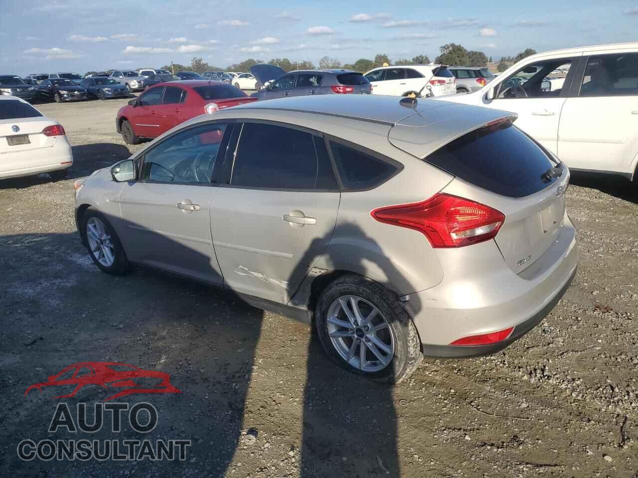 FORD FOCUS 2015 - 1FADP3K26FL233990