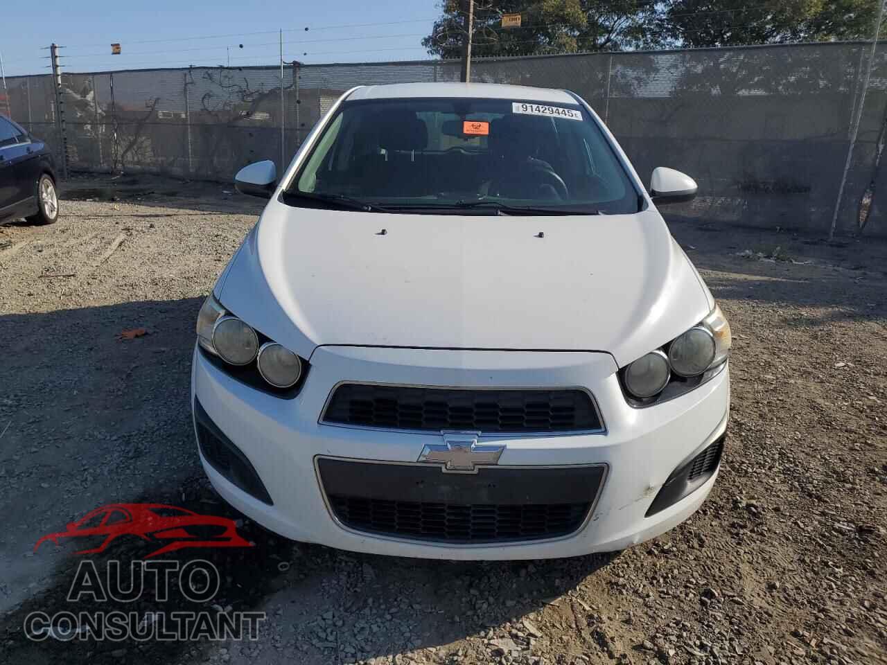 CHEVROLET SONIC 2014 - 1G1JC6SG8E4201310