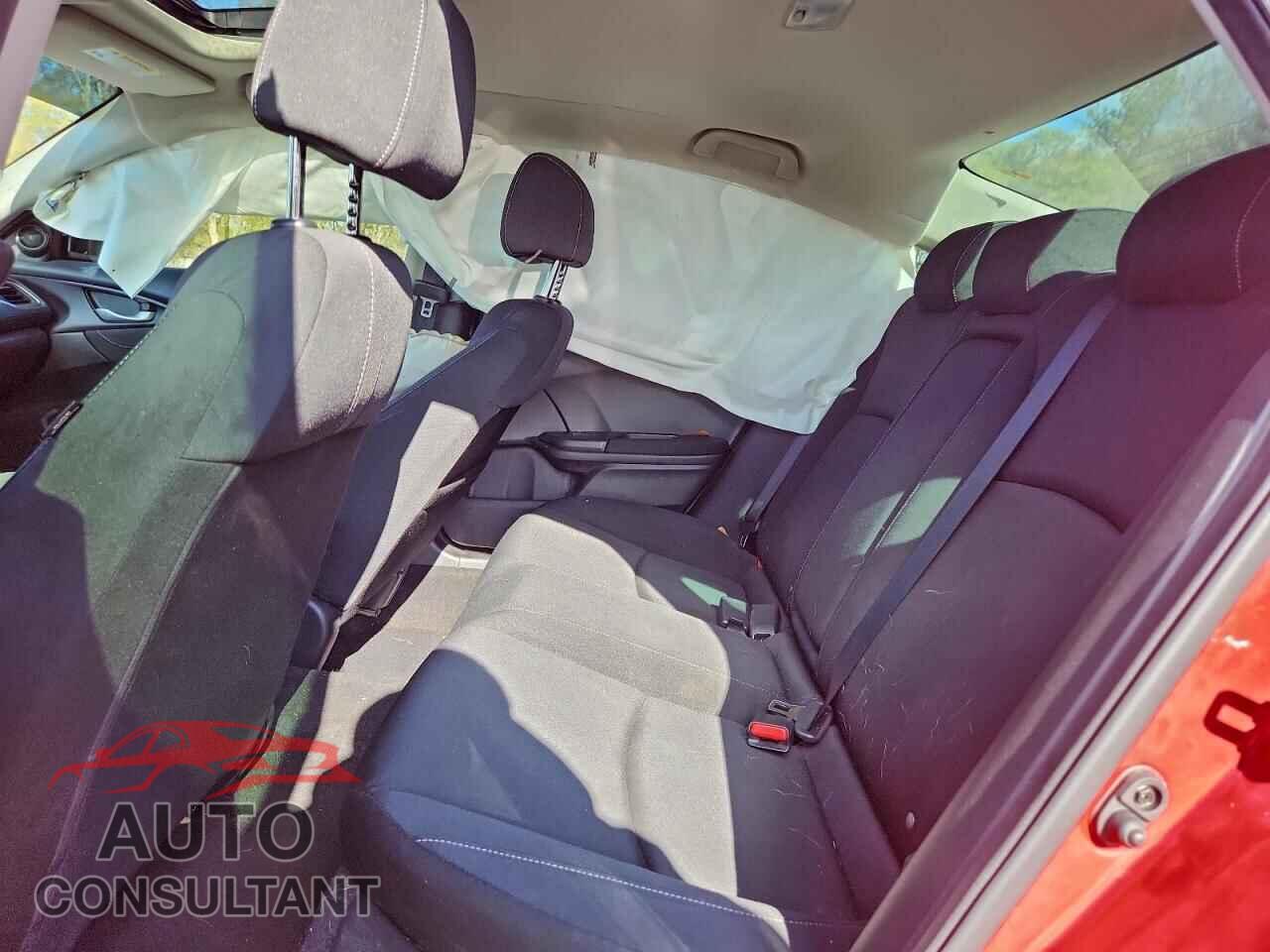 HONDA CIVIC 2018 - JHMFC1F30JX012116