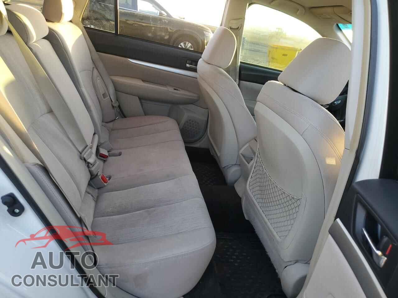 SUBARU OUTBACK 2013 - 4S4BRBCC0D3325411