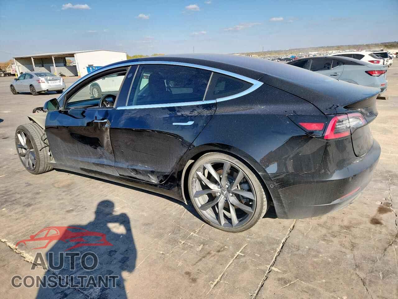 TESLA MODEL 3 2018 - 5YJ3E1EA5JF031298