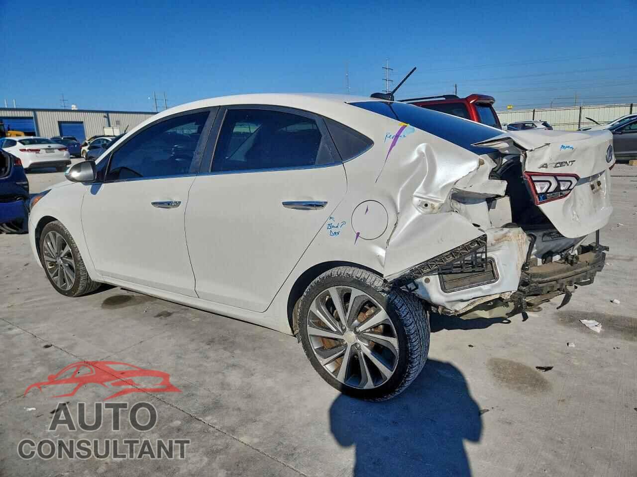 HYUNDAI ACCENT 2018 - 3KPC34A32JE024054