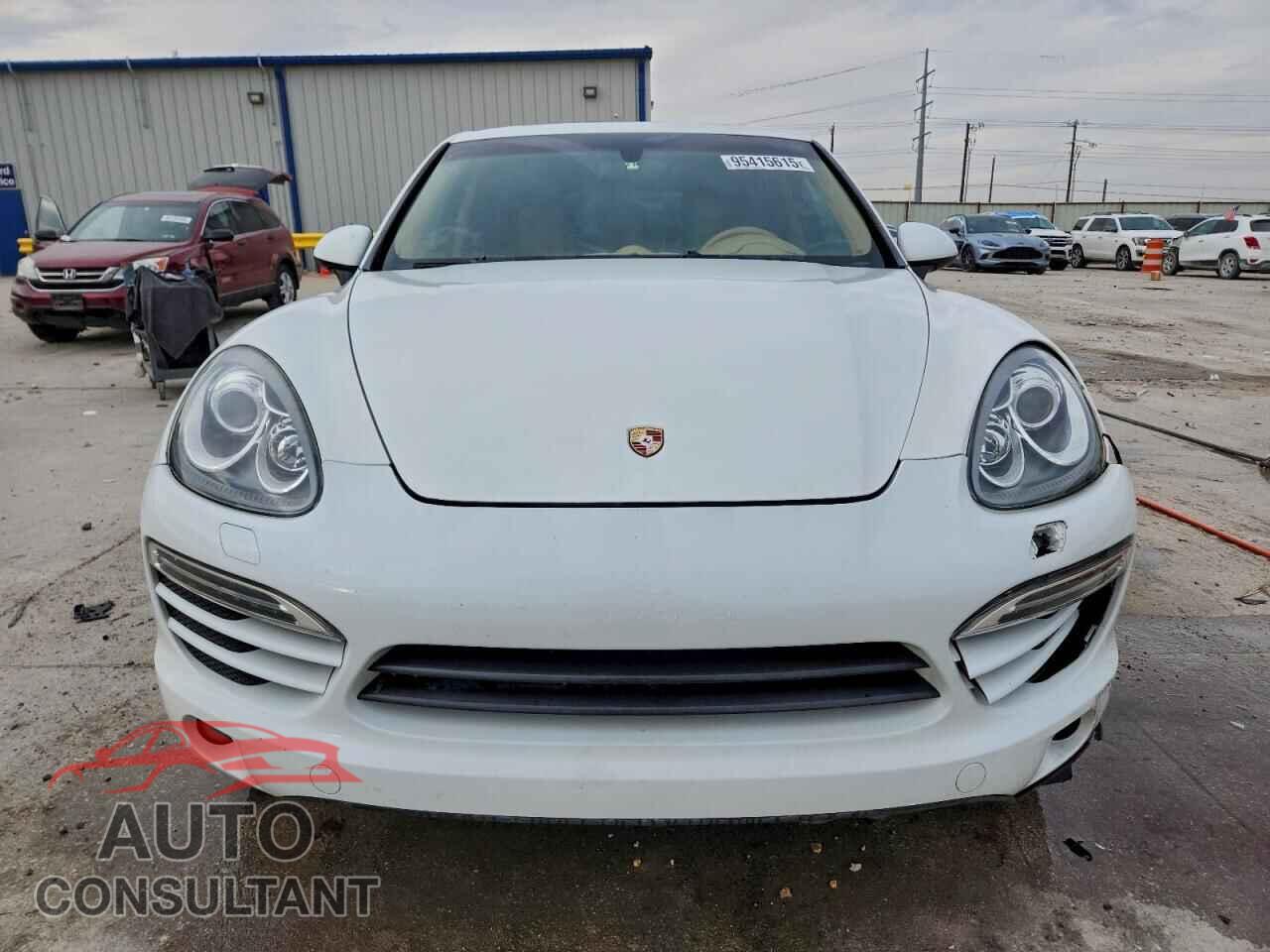 PORSCHE CAYENNE 2012 - WP1AA2A24CLA07158