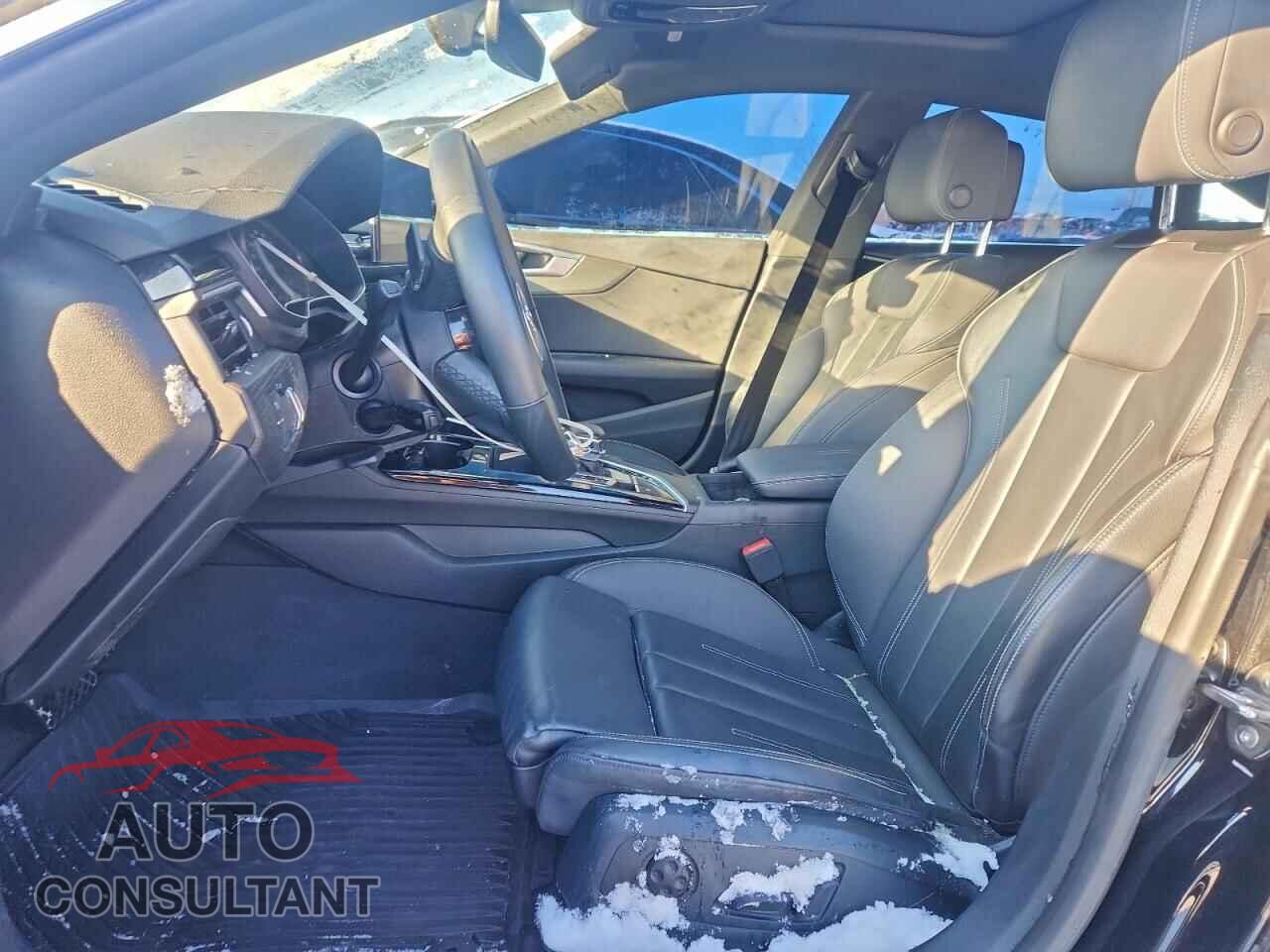 AUDI A5 2022 - WAUDACF53NA010085