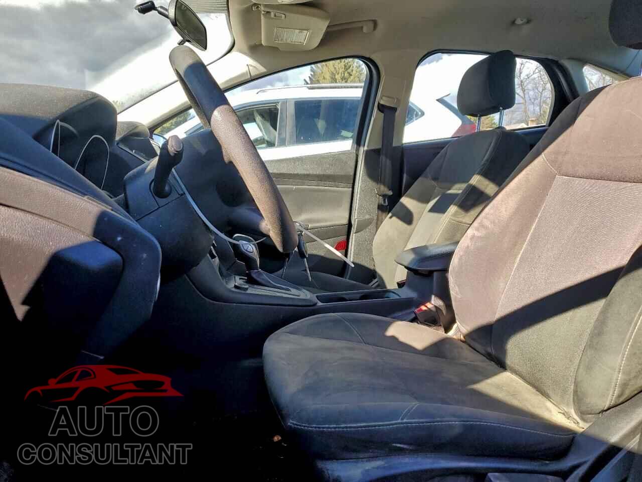 FORD FOCUS 2015 - 1FADP3F29FL252219