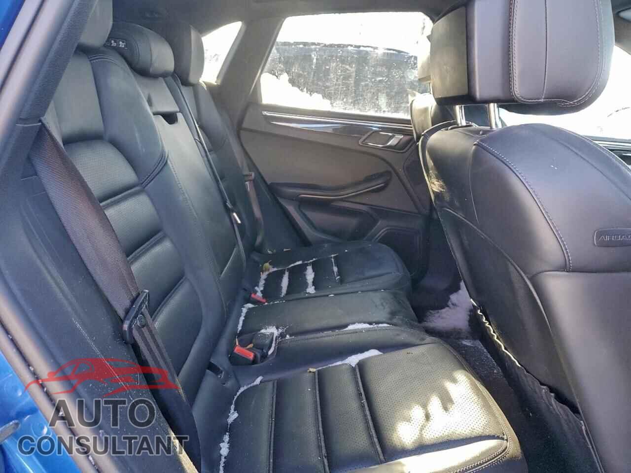 PORSCHE MACAN 2015 - WP1AB2A53FLB72209
