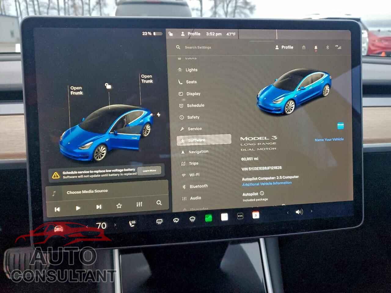 TESLA MODEL 3 2018 - 5YJ3E1EB8JF121828