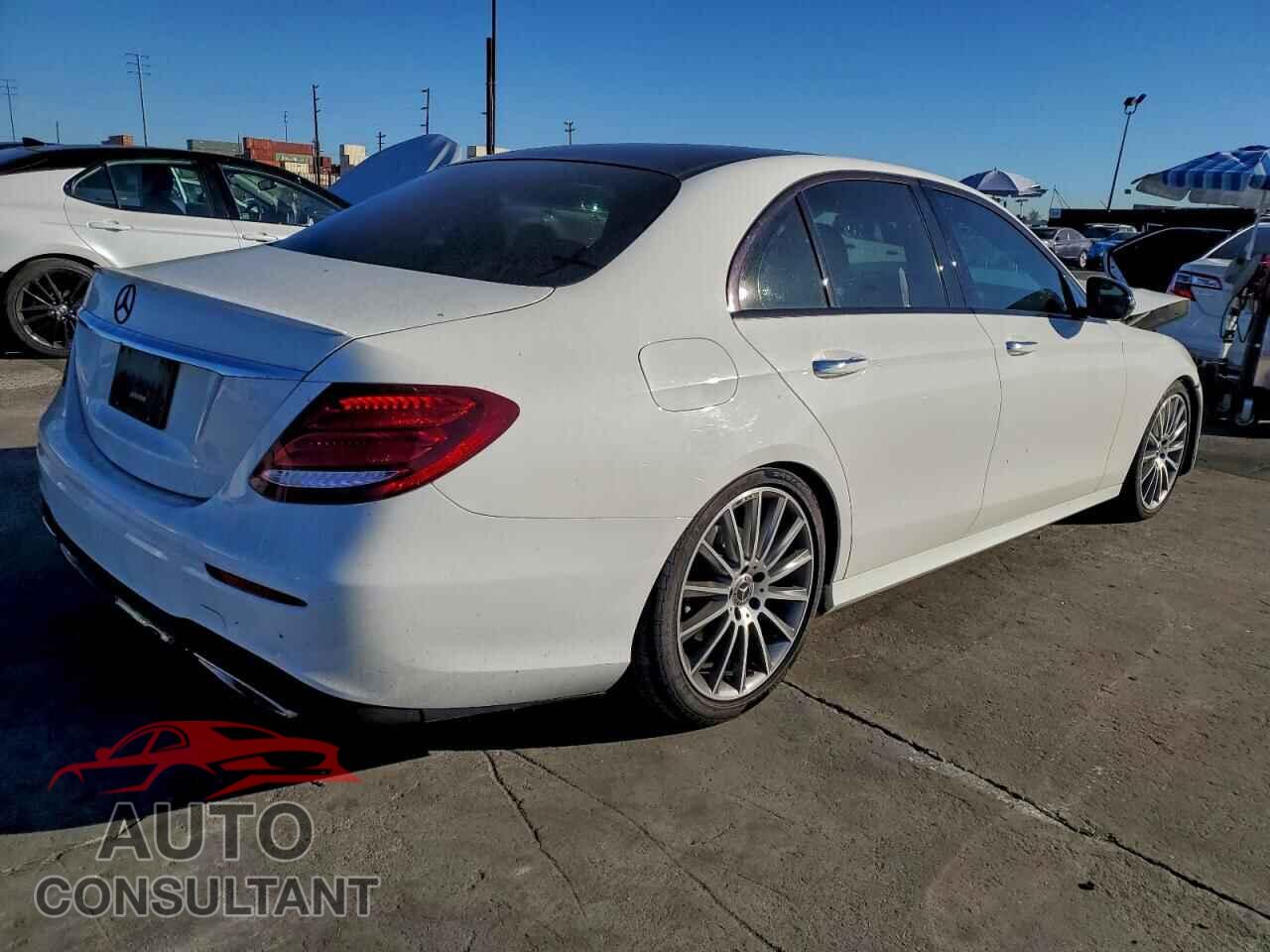 MERCEDES-BENZ E-CLASS 2019 - WDDZF4JB1KA618993