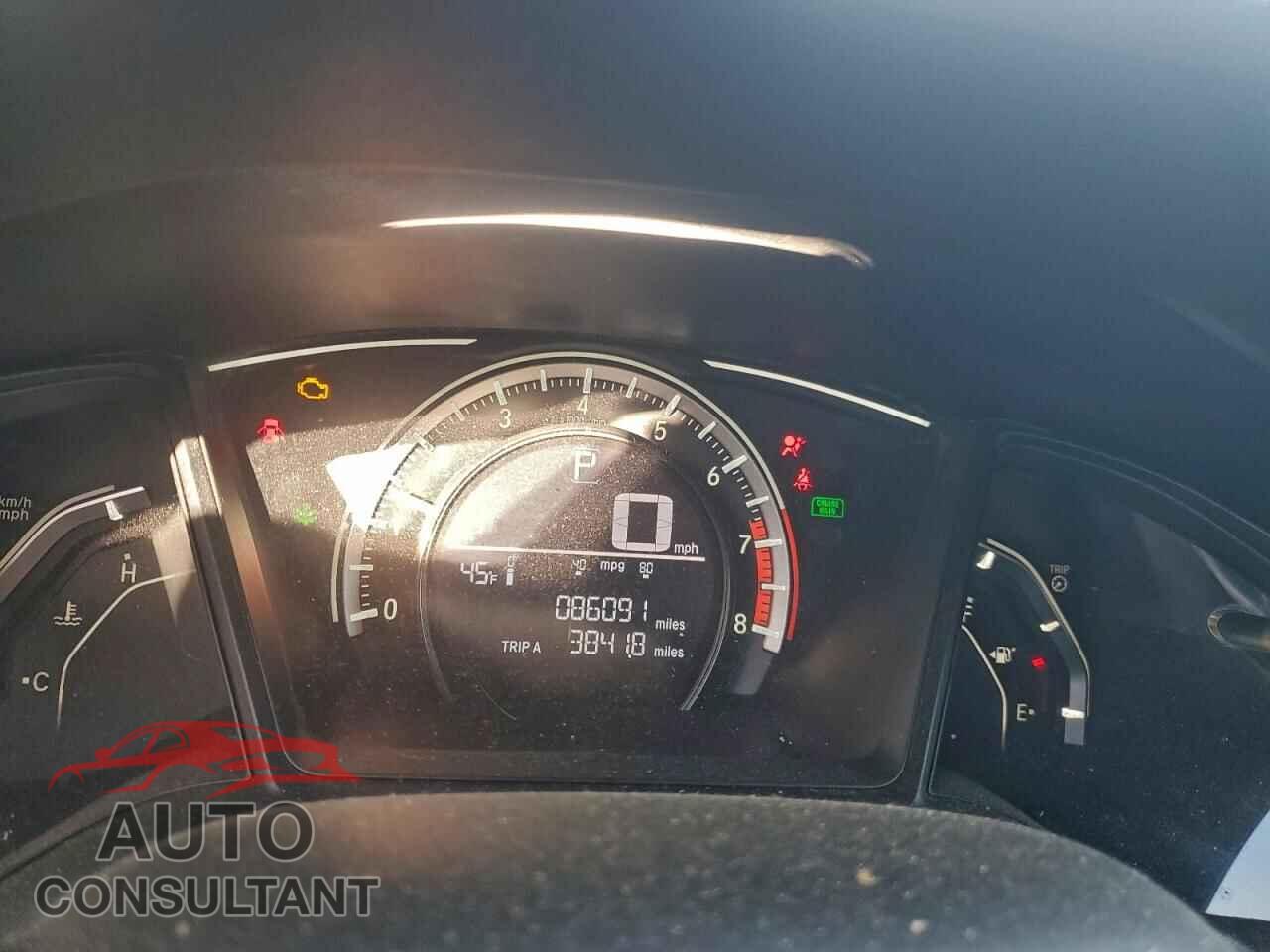 HONDA CIVIC 2018 - 2HGFC2F57JH523661