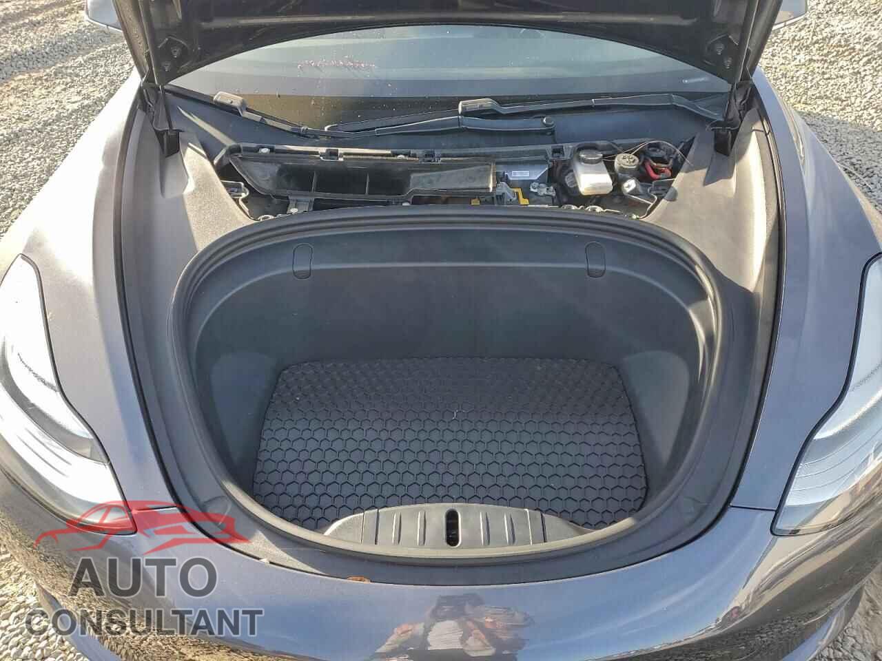 TESLA MODEL 3 2018 - 5YJ3E1EA8JF162984