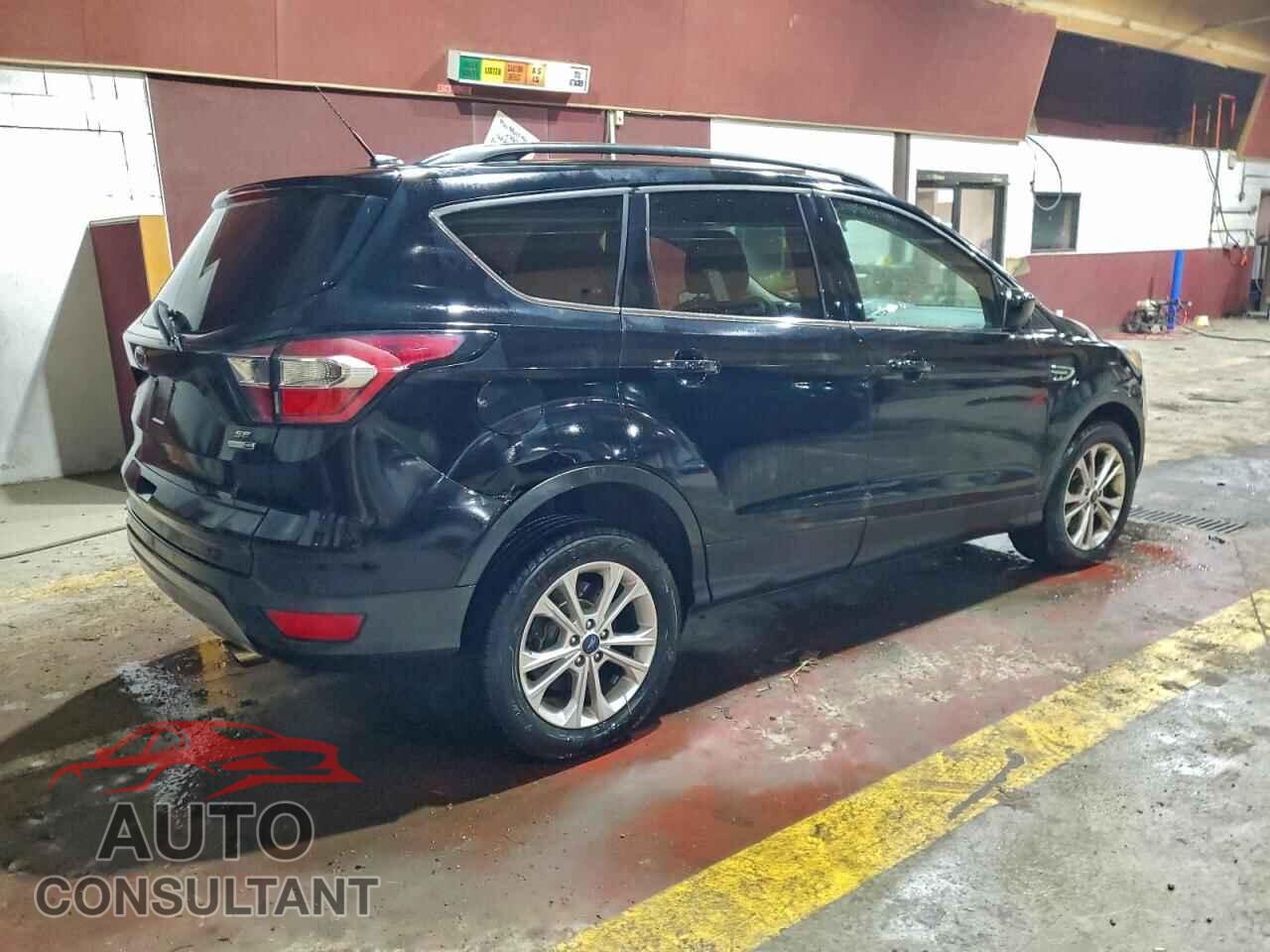 FORD ESCAPE 2017 - 1FMCU9GD1HUB70866