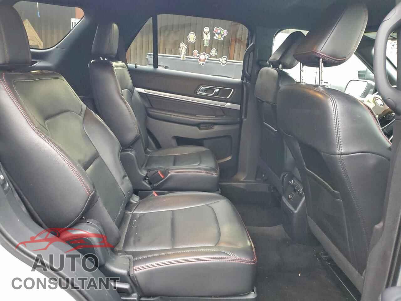 FORD EXPLORER 2018 - 1FM5K8GT2JGB31031