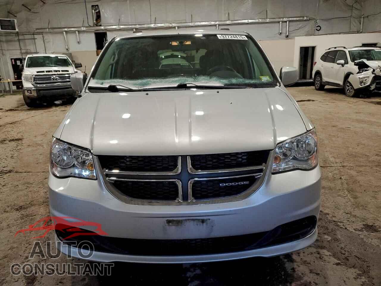 DODGE CARAVAN 2011 - 2D4RN3DG5BR639018