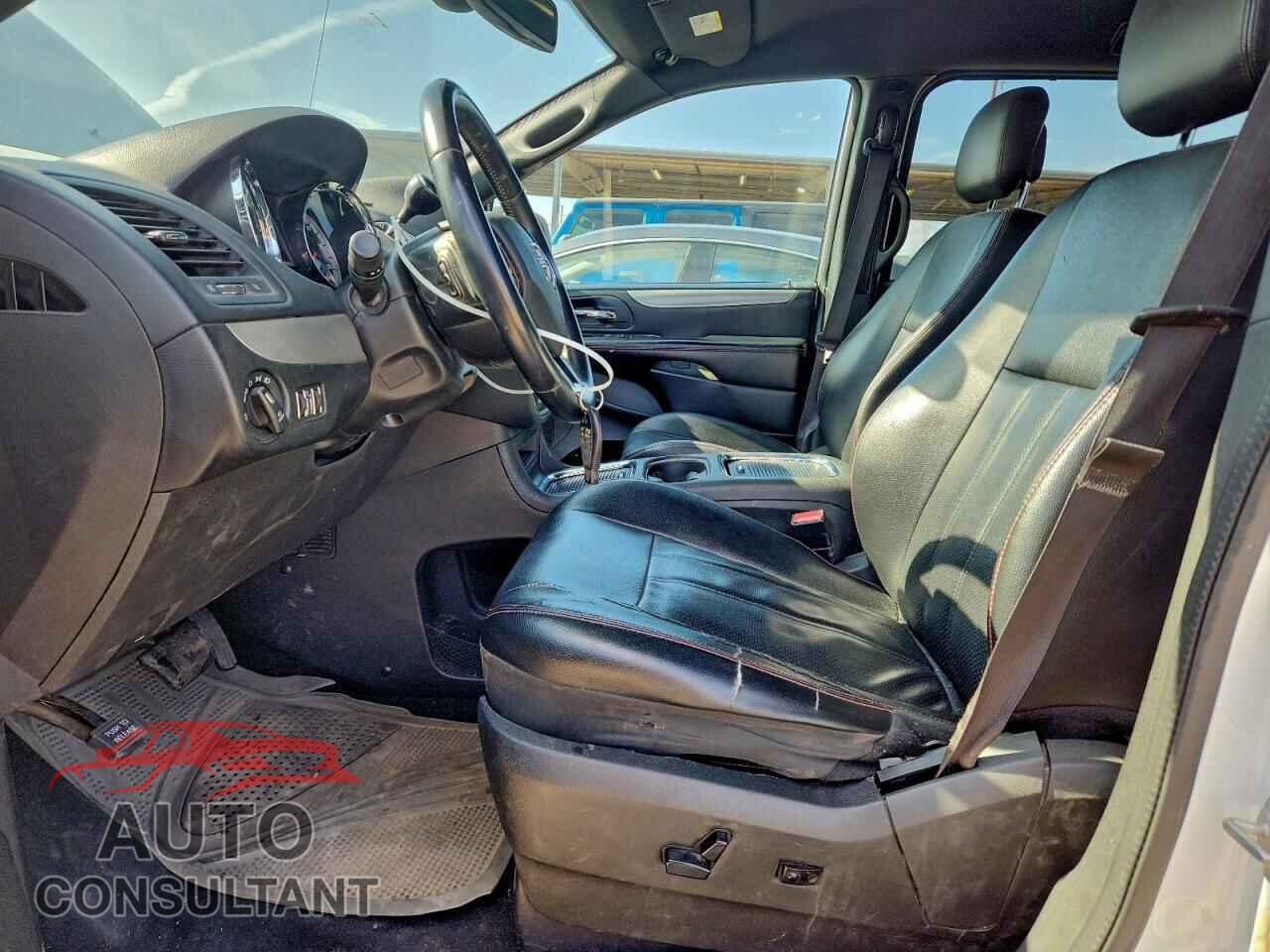 DODGE CARAVAN 2018 - 2C4RDGEG2JR334905