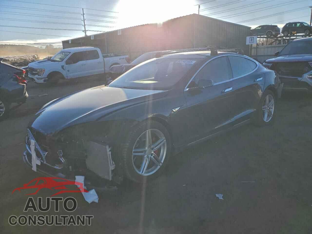 TESLA MODEL S 2014 - 5YJSA1H25EFP63139