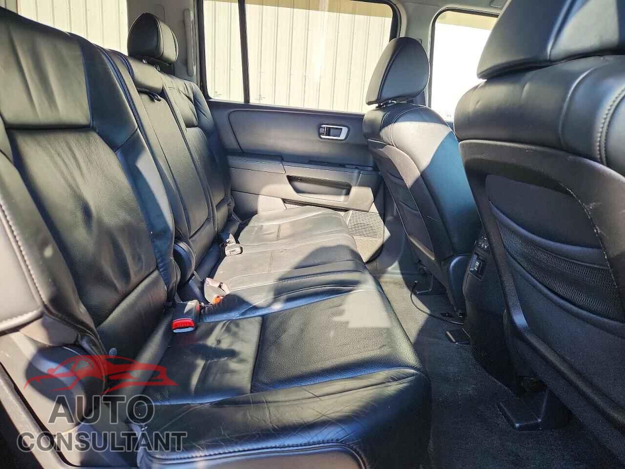 HONDA PILOT 2010 - 5FNYF4H57AB036280