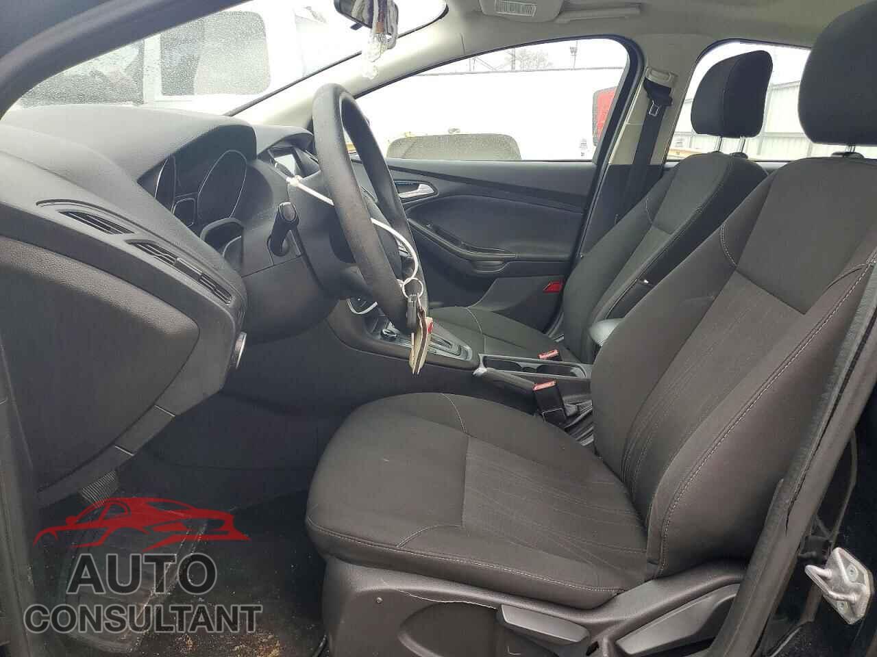FORD FOCUS 2017 - 1FADP3H26HL203575