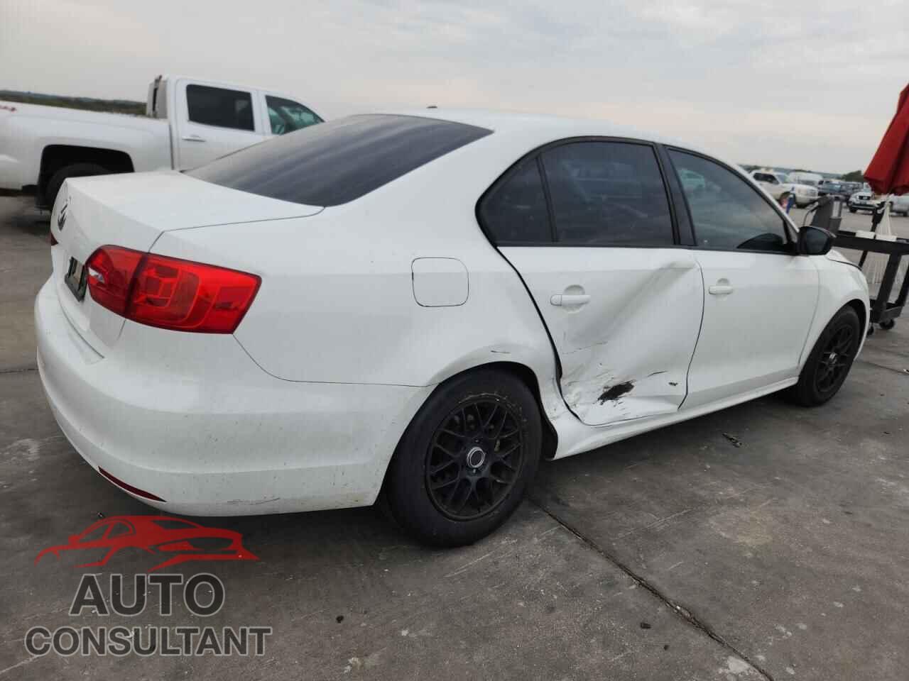 VOLKSWAGEN JETTA 2014 - 3VW2K7AJ1EM334848