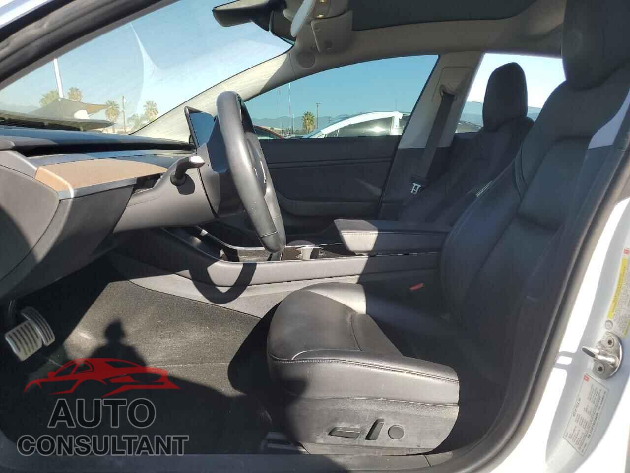 TESLA MODEL 3 2018 - 5YJ3E1EB4JF084258