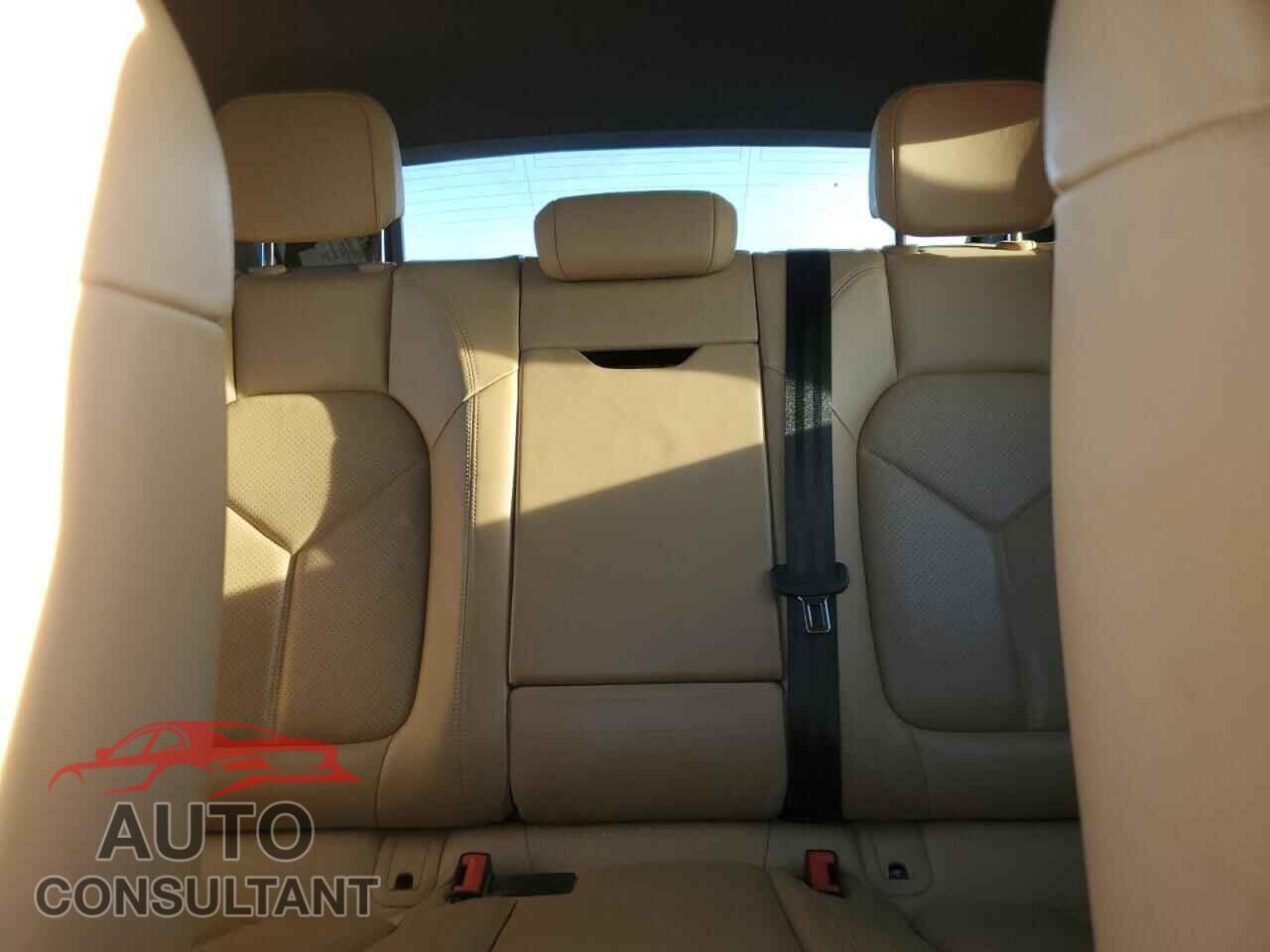PORSCHE MACAN 2018 - WP1AA2A57JLB02305