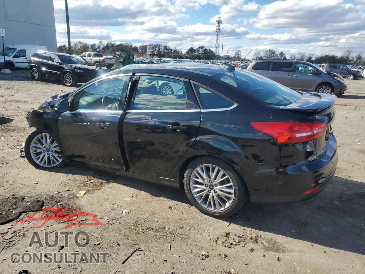 FORD FOCUS 2018 - 1FADP3J23JL293767