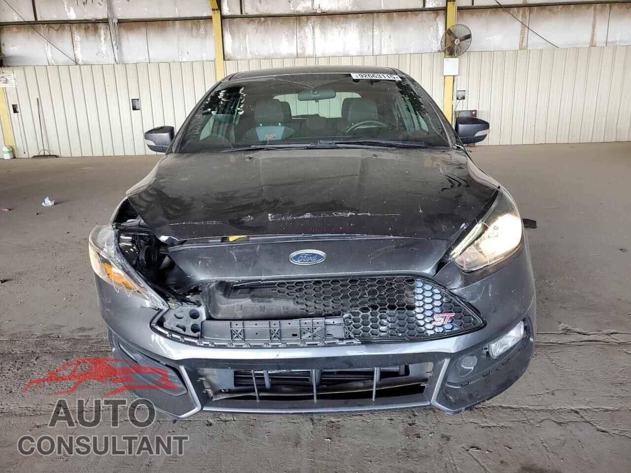 FORD FOCUS 2017 - 1FADP3L91HL257886