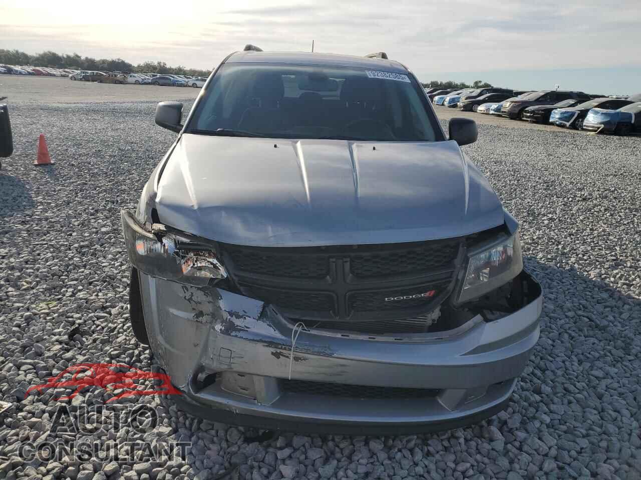 DODGE JOURNEY 2018 - 3C4PDCAB4JT517407