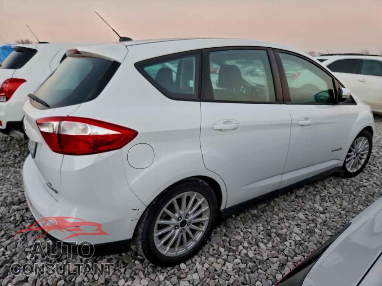 FORD CMAX 2015 - 1FADP5AU6FL101357