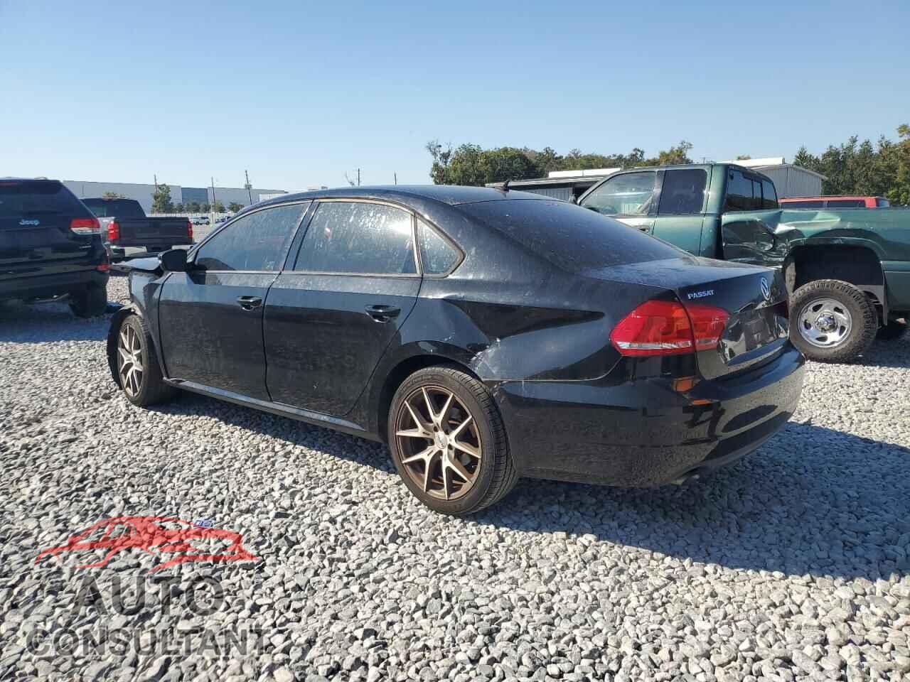 VOLKSWAGEN PASSAT 2013 - 1VWAP7A32DC137329