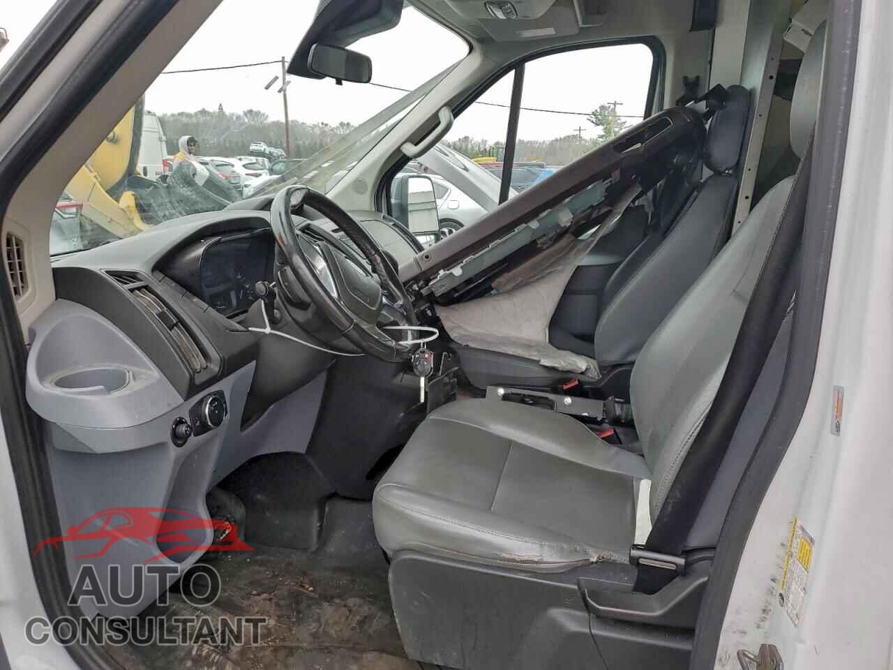 FORD TRANSIT 2017 - 1FTYR2CM6HKA09532