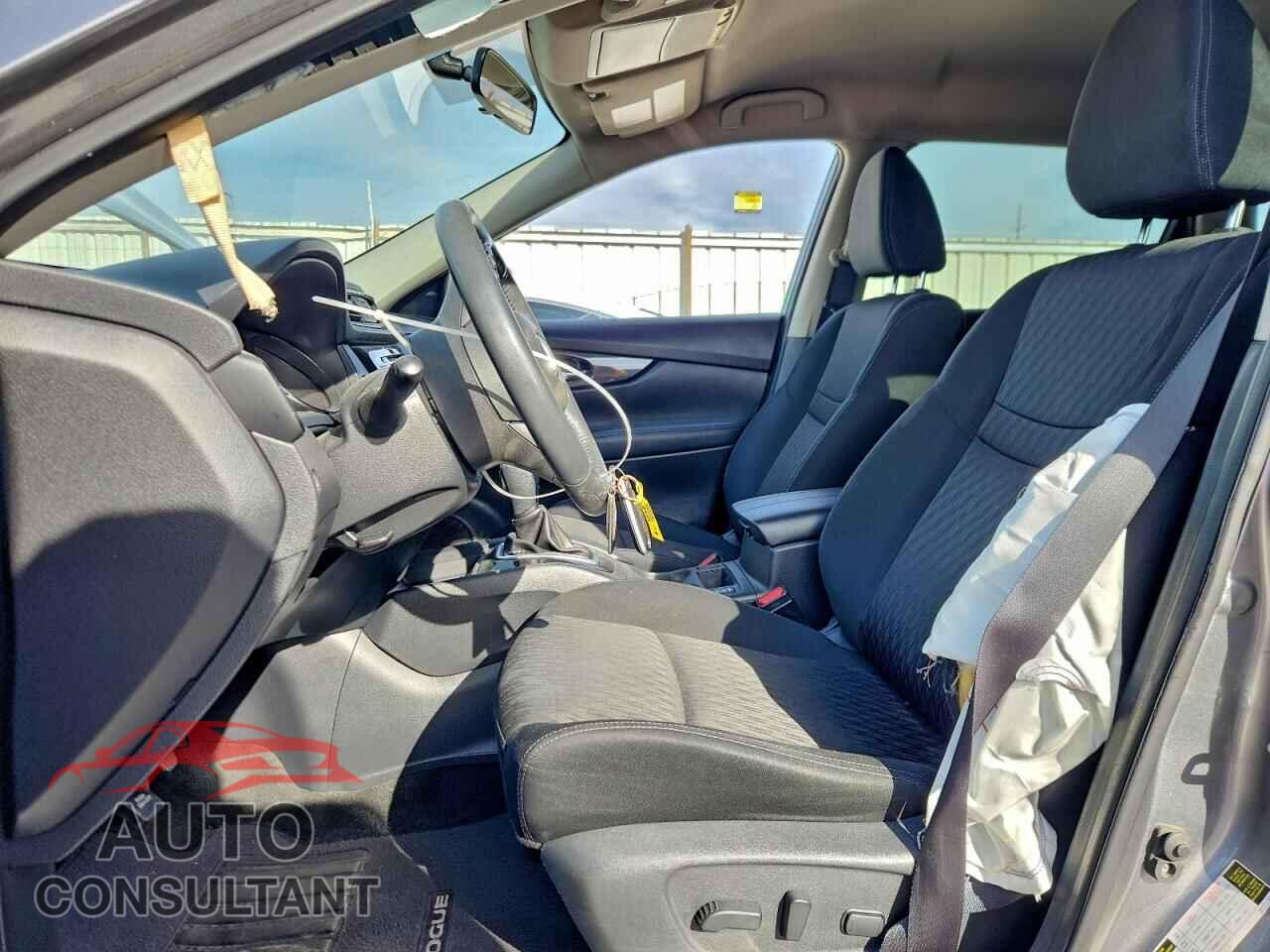 NISSAN ROGUE 2018 - KNMAT2MVXJP535777