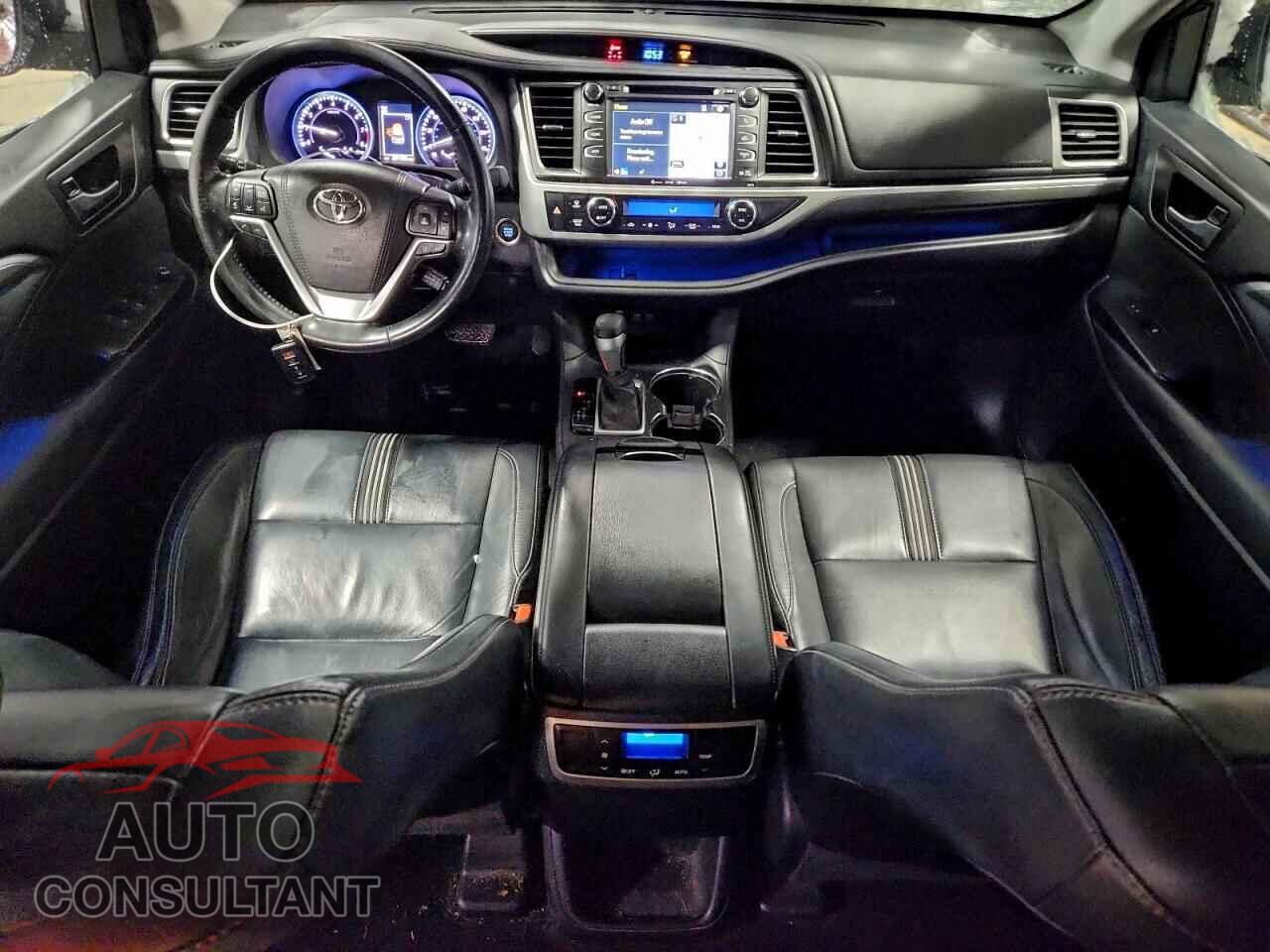 TOYOTA HIGHLANDER 2017 - 5TDJZRFH7HS379521